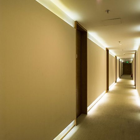 Ji Hotel Shanghai Lujiazui South Pudong Road Exterior photo
