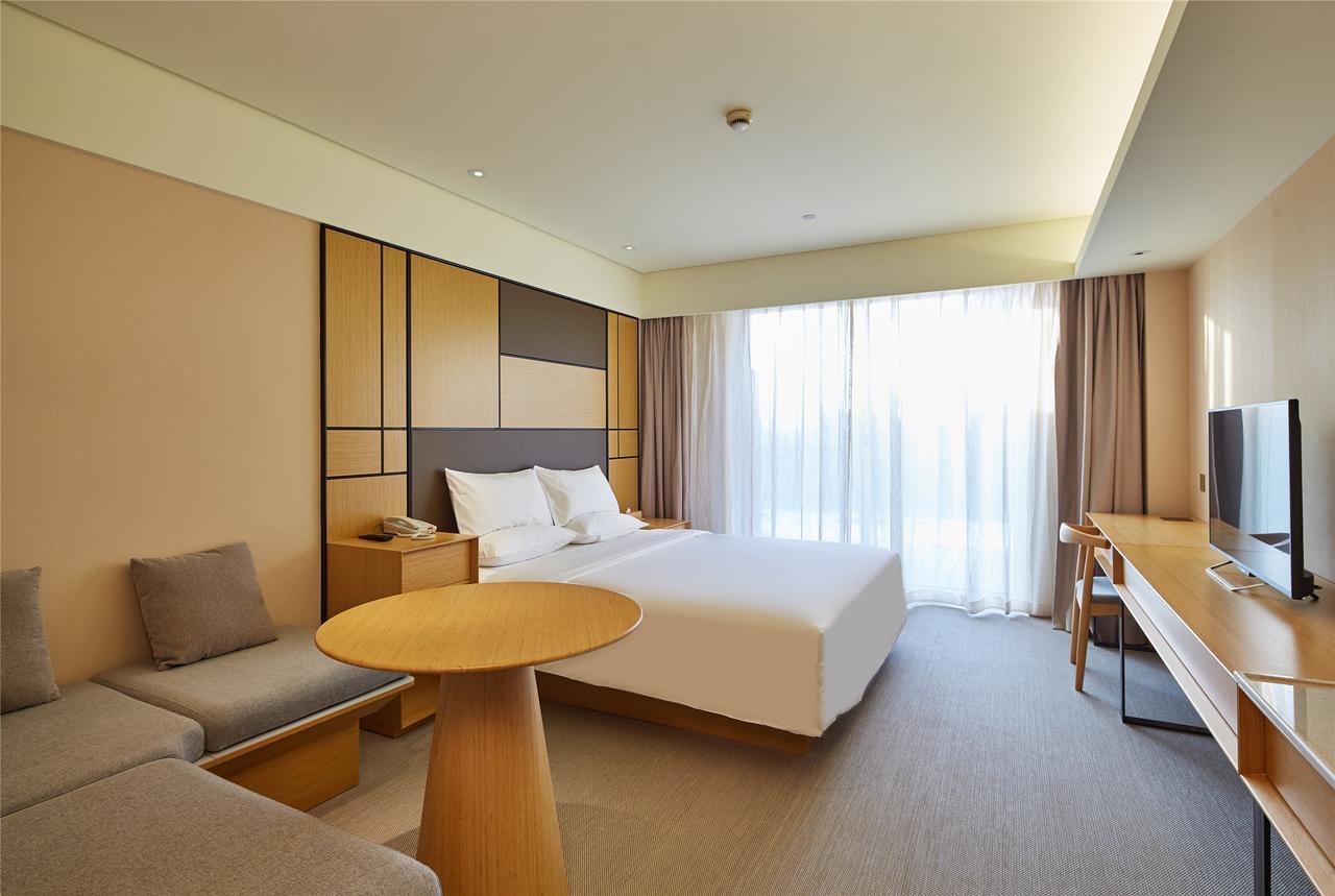 Ji Hotel Shanghai Lujiazui South Pudong Road Exterior photo